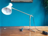 Tischlampe (Beleuchtung)